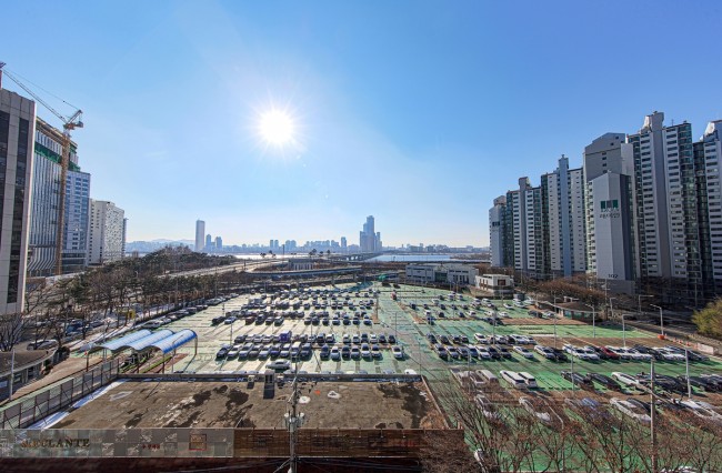 50년 유수지의 대전환…마포구, 한강변을 주민 품으로