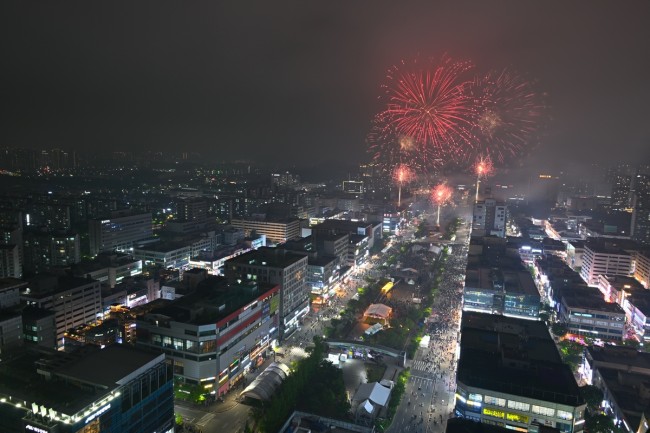 제22회 안산국제거리극축제 성황 폐막…3일간 도심을 채운 거리 예술