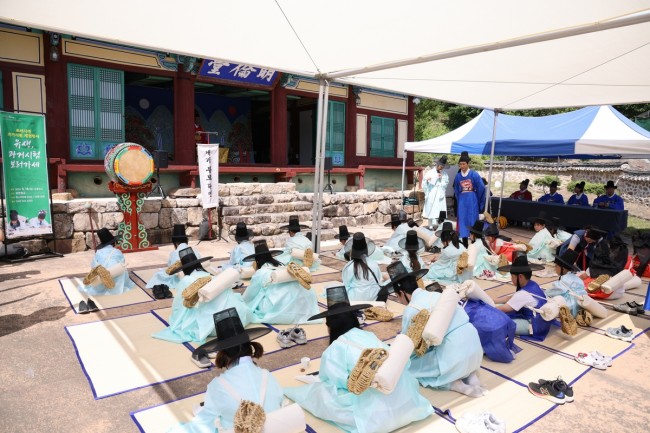 보은군, 보은향교서 조선 선비 체험…'유생, 과거시험 보러가세' 성료