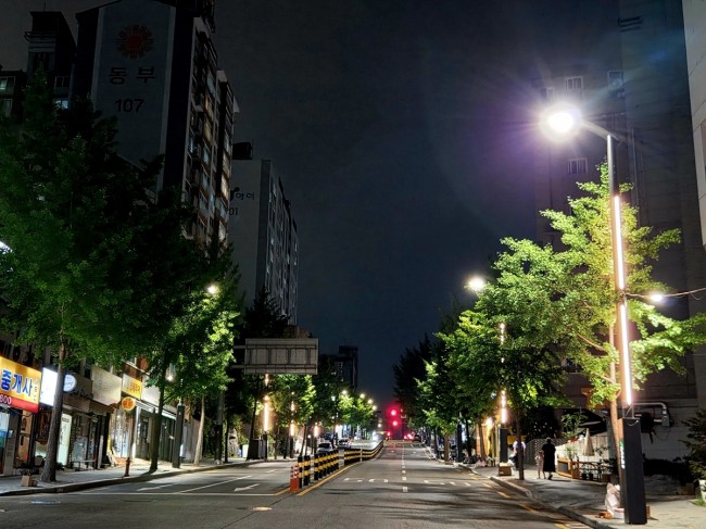 관악구, 현대시장사거리 일대 안전하게 밝힌다…'스마트폴 안심가로등' 20개소 확충