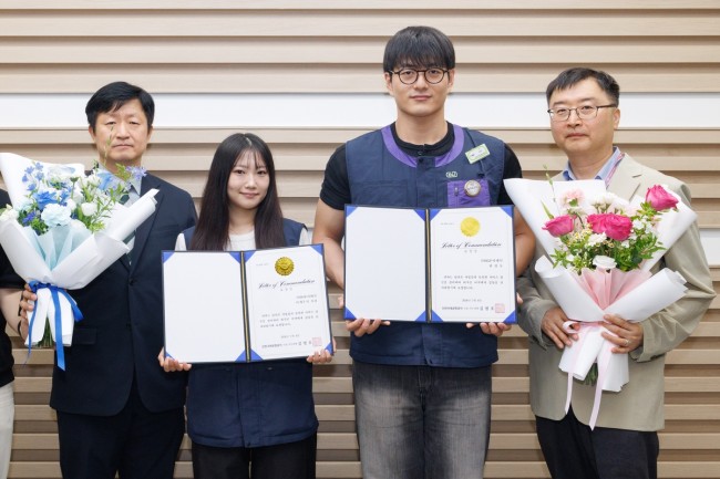 인천공항공사, 일본인 관광객 미담사례 상주직원에게 특별유공포상 수여